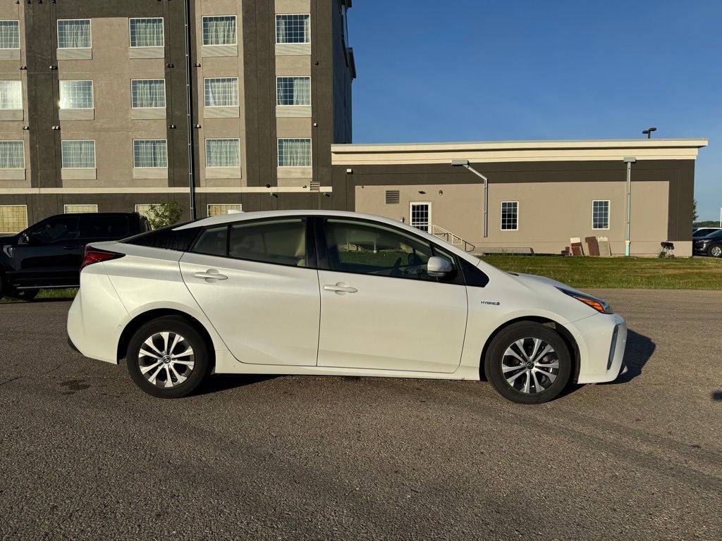 2022 Toyota Prius XLE AWD-e AWD