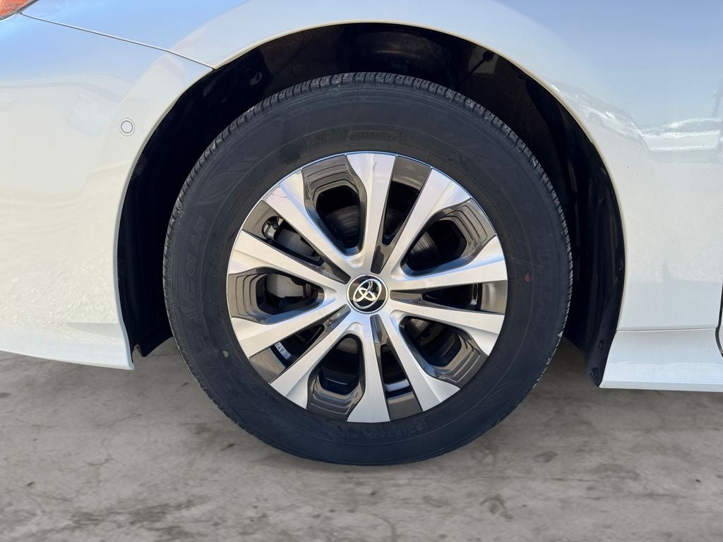 2022 Toyota Prius XLE AWD-e AWD