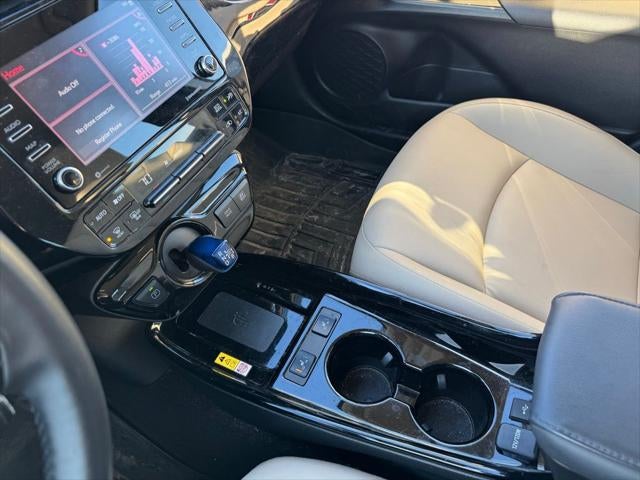 2022 Toyota Prius XLE AWD-e AWD