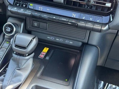 2025 Toyota Land Cruiser Base 4WD
