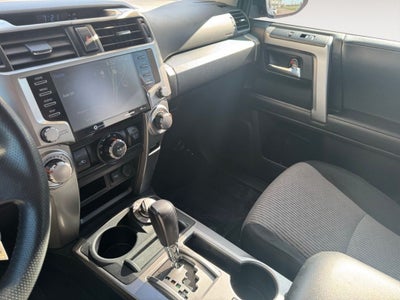 2020 Toyota 4Runner SR5 4WD
