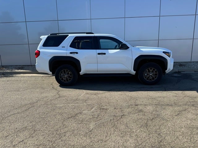 2025 Toyota 4Runner SR5 4WD