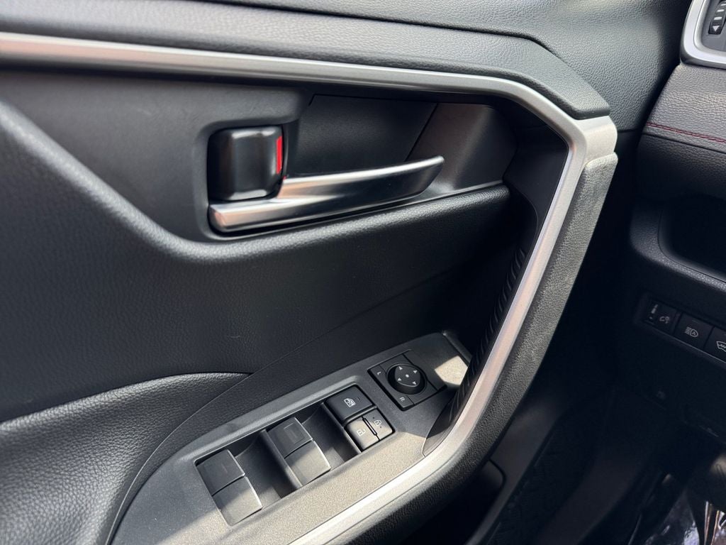 2025 Toyota RAV4 Plug-In Hybrid SE AWD