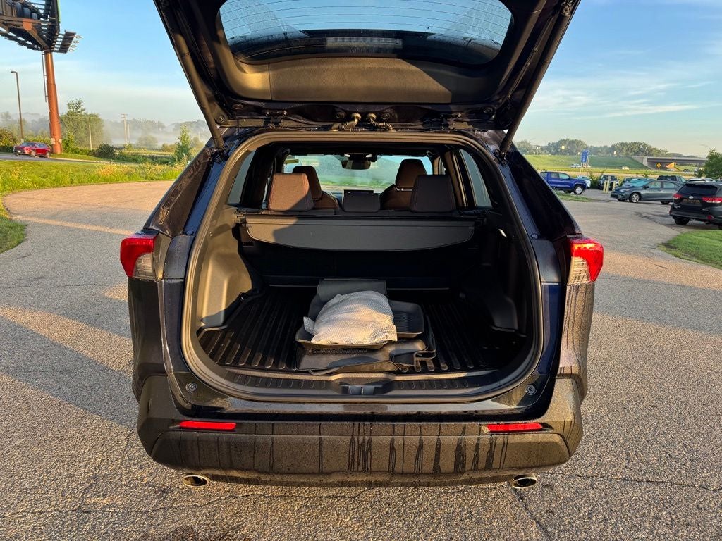 2025 Toyota RAV4 Plug-In Hybrid SE AWD