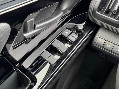 2023 Toyota bZ4X Limited AWD