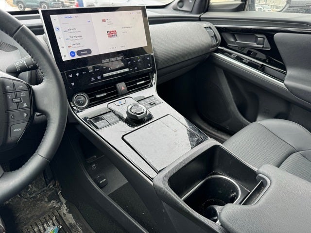 2024 Toyota bZ4X Limited AWD