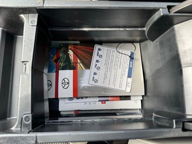 2024 Toyota bZ4X Limited AWD