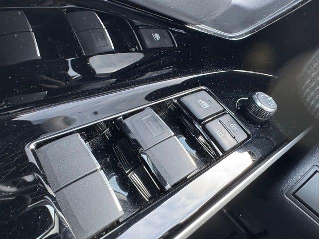 2024 Toyota bZ4X Limited AWD