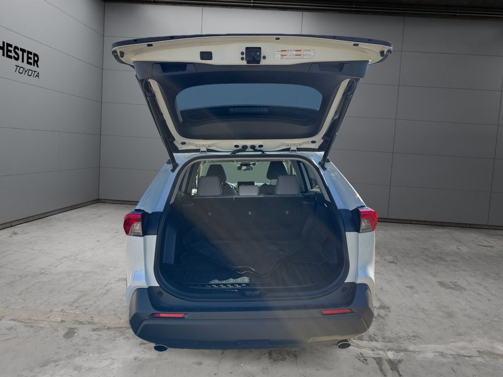 2023 Toyota RAV4 Hybrid XLE Premium AWD