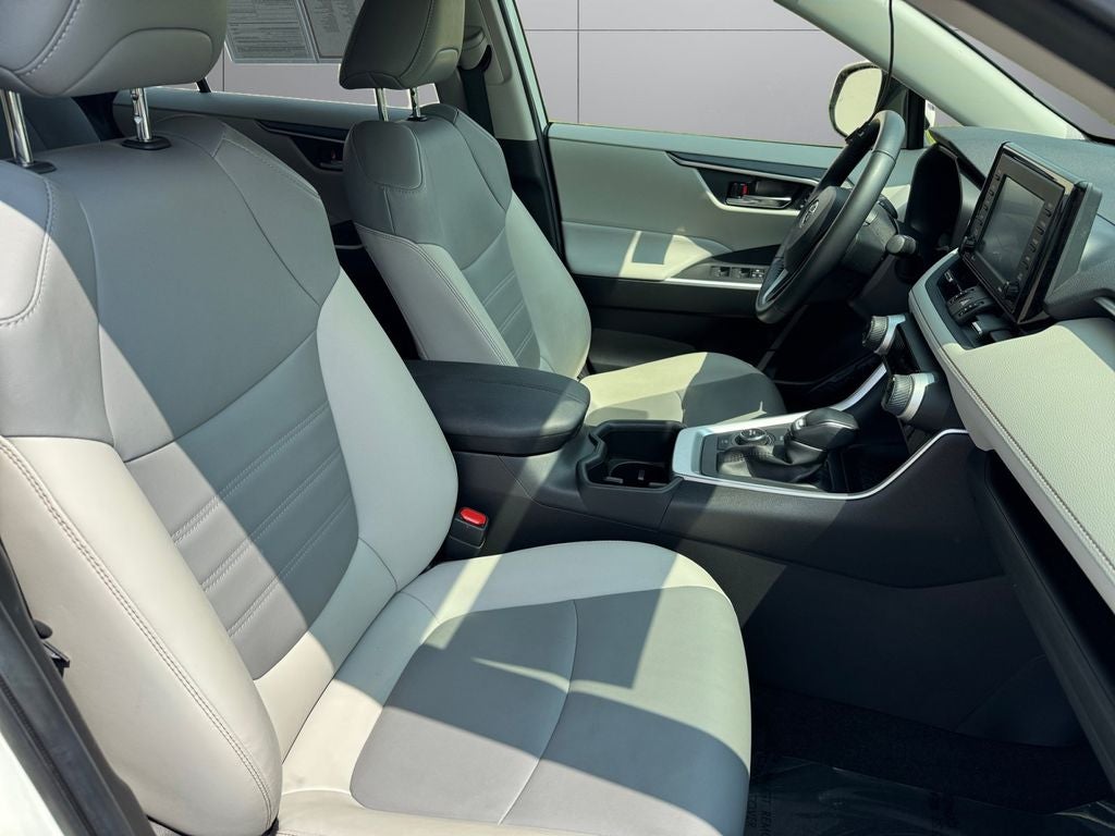 2022 Toyota RAV4 Hybrid XLE Premium AWD