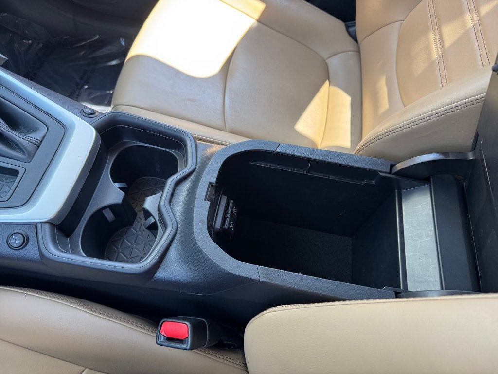 2019 Toyota RAV4 XLE Premium FWD