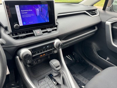 2023 Toyota RAV4 LE AWD