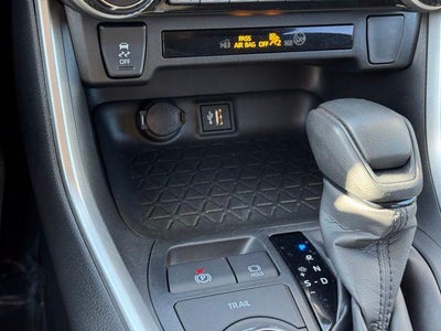 2025 Toyota RAV4 Hybrid LE AWD