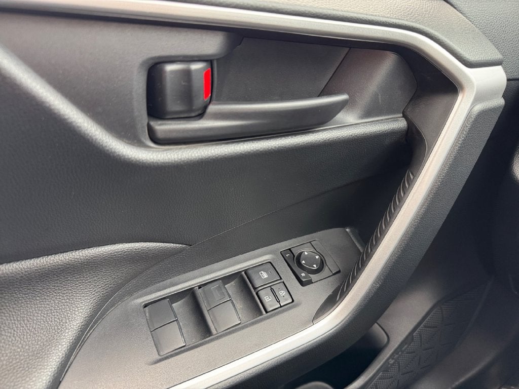 2019 Toyota RAV4 Hybrid LE AWD