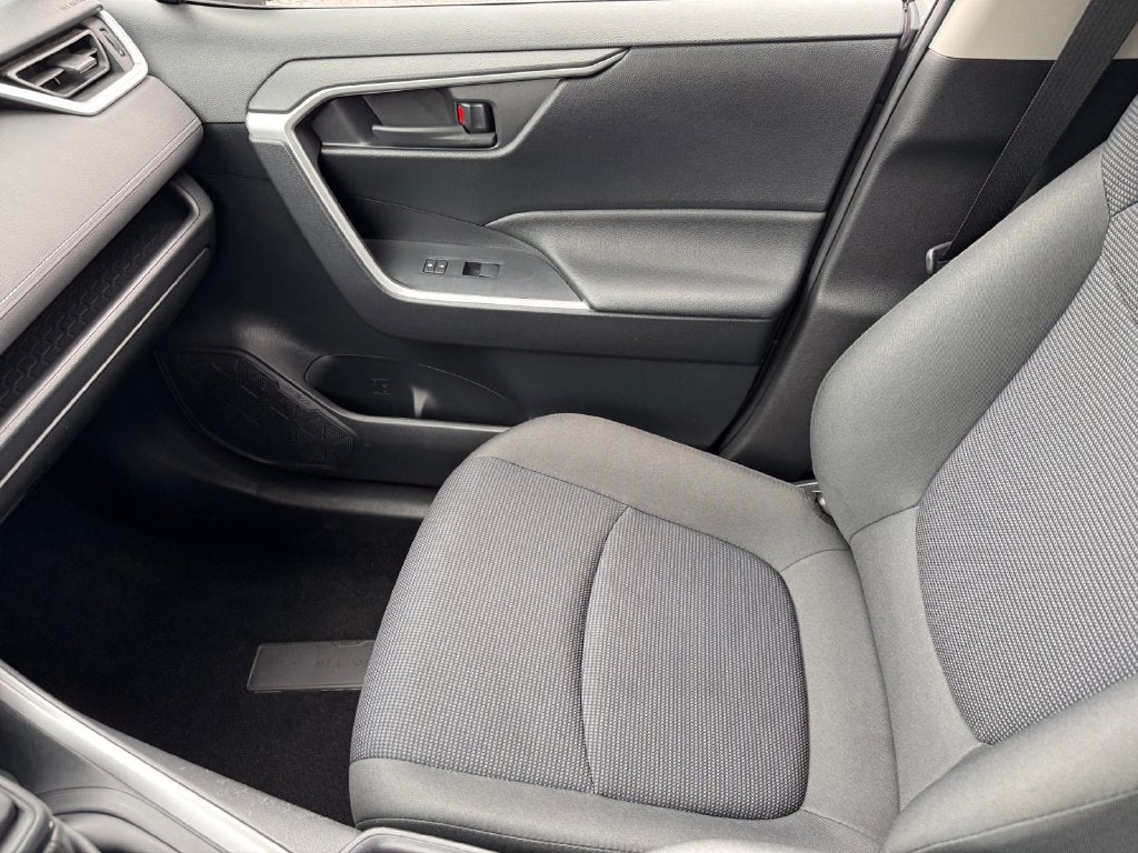 2019 Toyota RAV4 Hybrid LE AWD