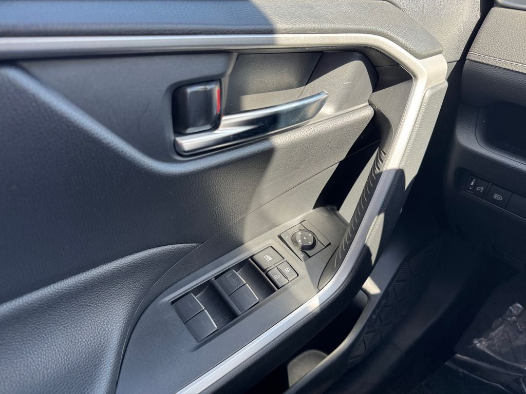 2023 Toyota RAV4 XLE AWD