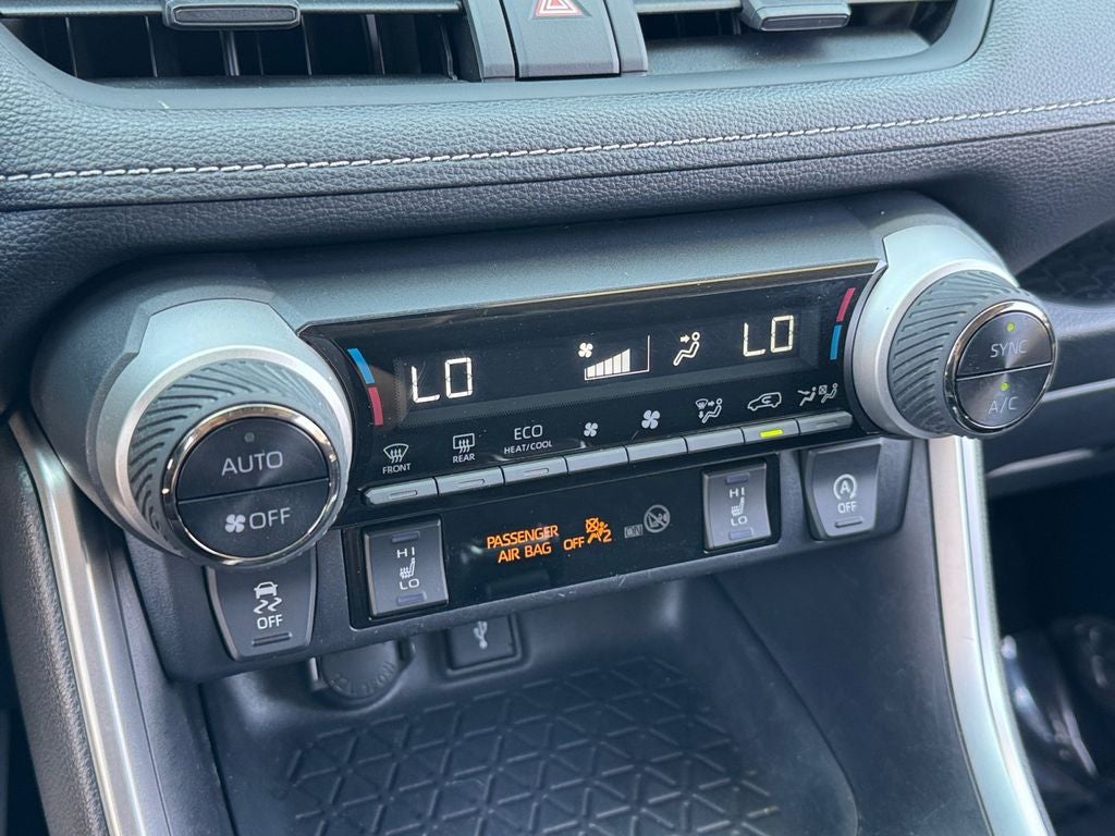 2021 Toyota RAV4 XLE AWD