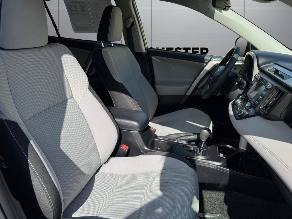 2018 Toyota RAV4 Hybrid LE AWD