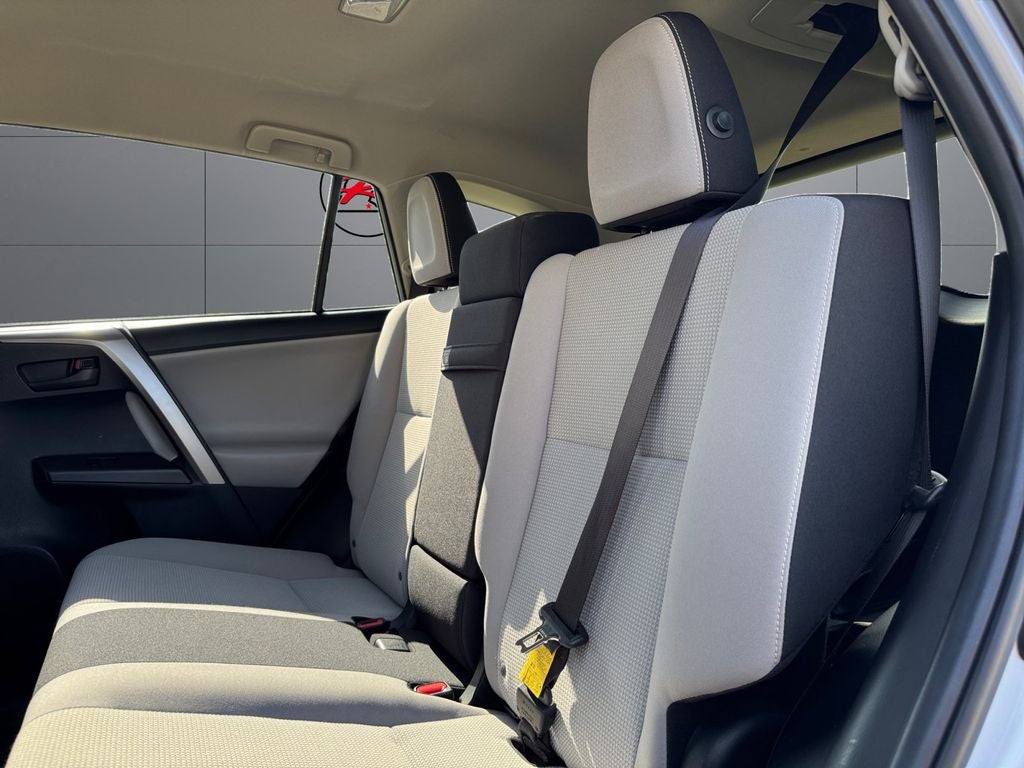 2018 Toyota RAV4 Hybrid LE AWD