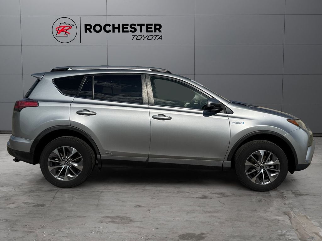 2018 Toyota RAV4 Hybrid LE AWD