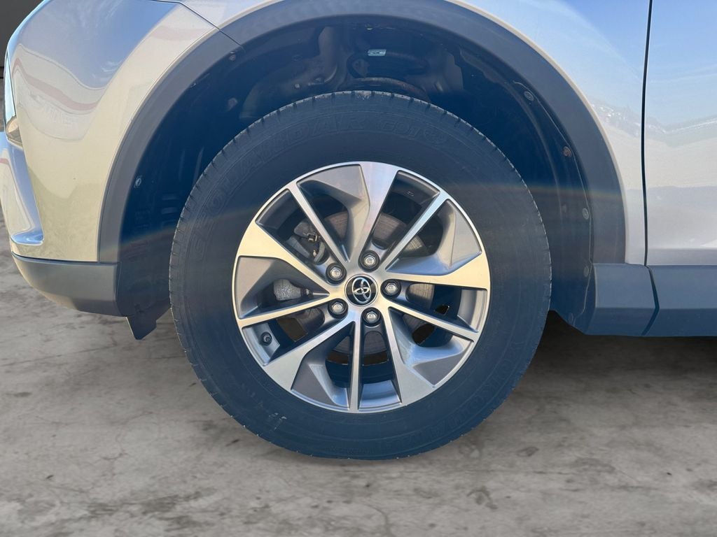 2018 Toyota RAV4 Hybrid LE AWD