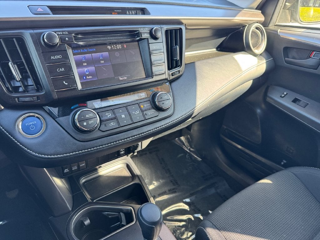 2018 Toyota RAV4 Hybrid LE AWD