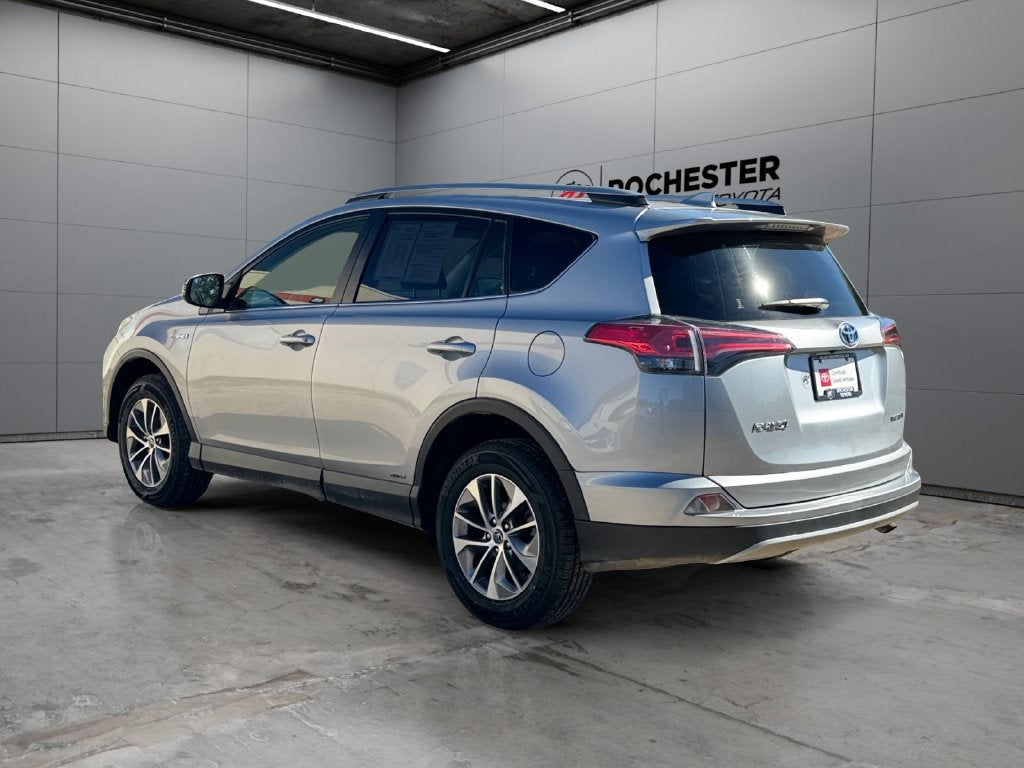 2018 Toyota RAV4 Hybrid LE AWD