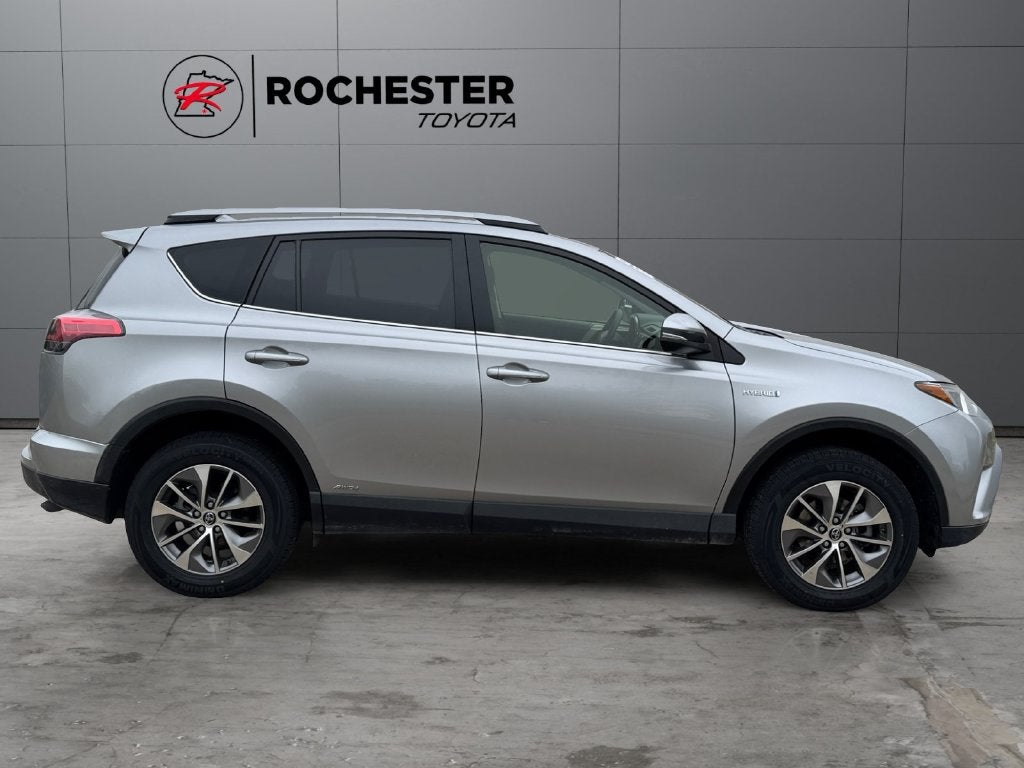 2018 Toyota RAV4 Hybrid LE AWD