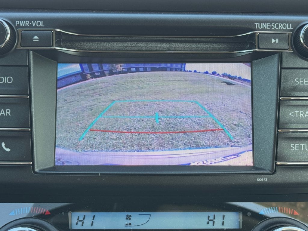 2018 Toyota RAV4 Hybrid LE AWD