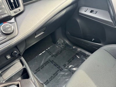 2017 Toyota RAV4 Hybrid XLE AWD