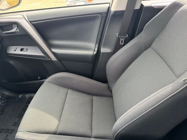 2017 Toyota RAV4 Hybrid XLE AWD