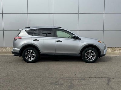2017 Toyota RAV4 Hybrid XLE AWD