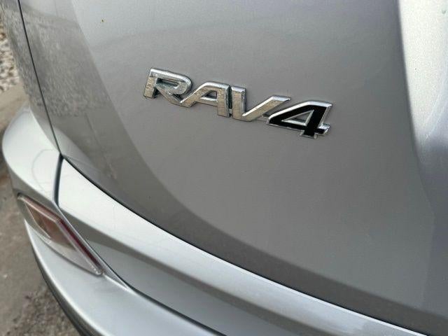 2017 Toyota RAV4 Hybrid XLE AWD