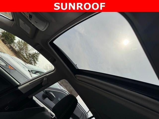 2017 Toyota RAV4 Hybrid XLE AWD