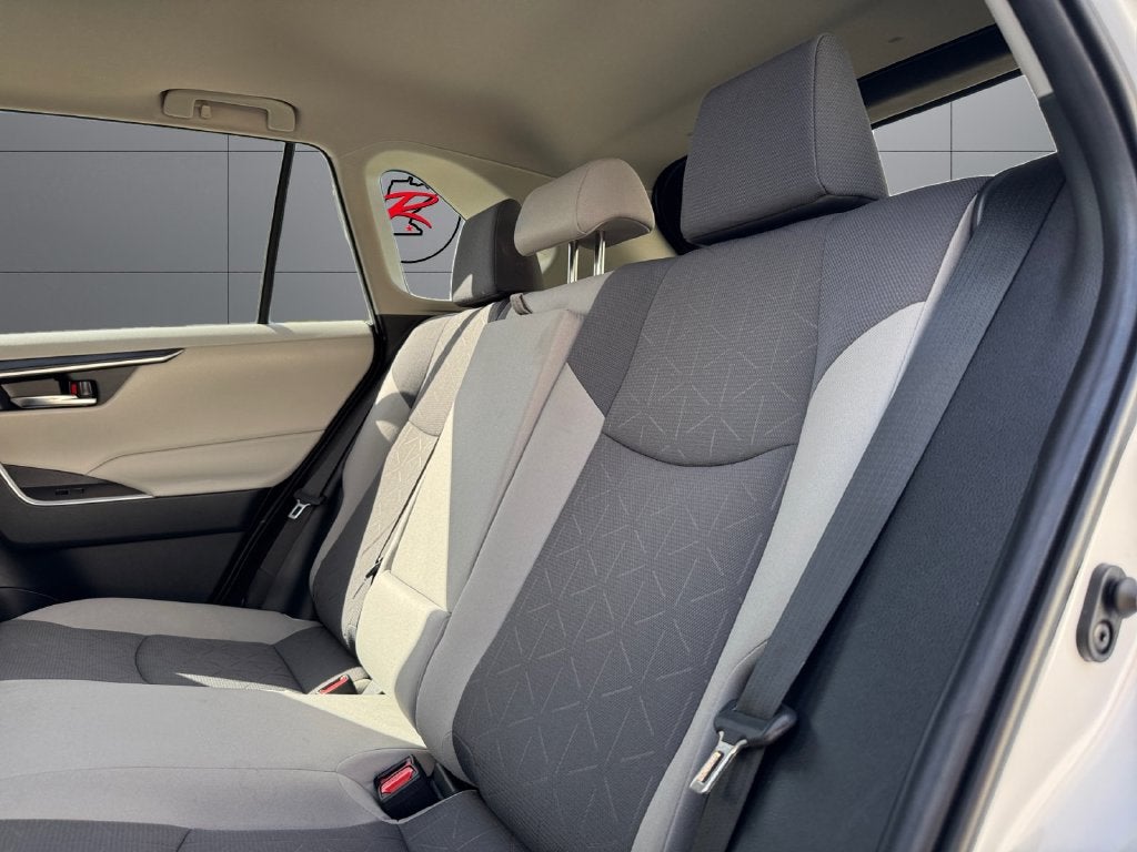 2025 Toyota RAV4 Hybrid XLE AWD