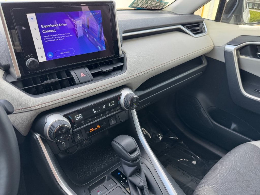 2025 Toyota RAV4 Hybrid XLE AWD
