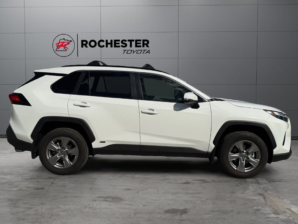 2025 Toyota RAV4 Hybrid XLE AWD