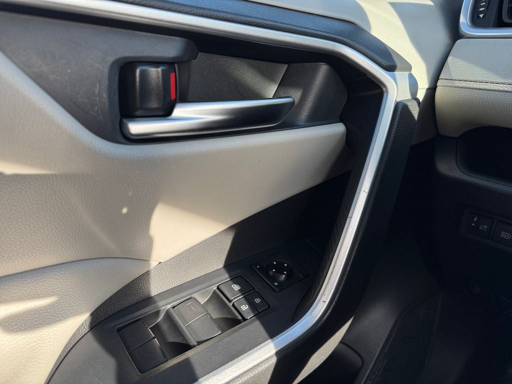 2020 Toyota RAV4 Hybrid XLE AWD