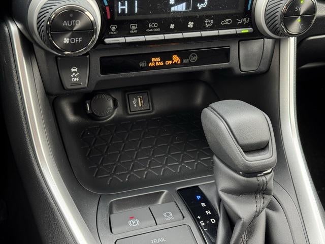 2025 Toyota RAV4 Hybrid XLE AWD