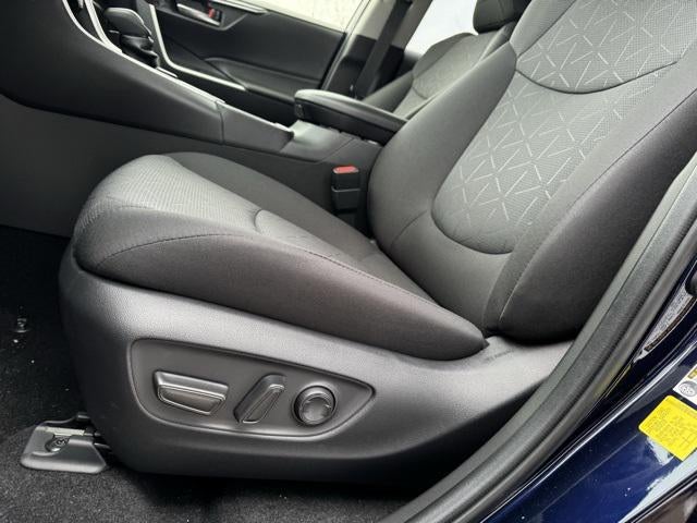 2025 Toyota RAV4 Hybrid XLE AWD