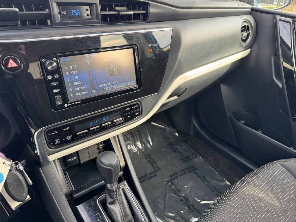 2017 Toyota Corolla iM Base FWD