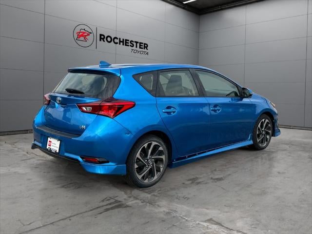 2017 Toyota Corolla iM Base FWD
