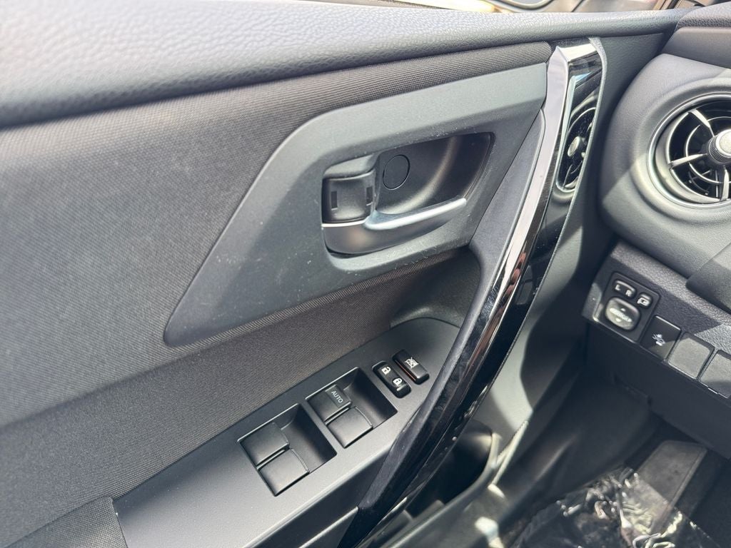 2018 Toyota Corolla iM Base FWD