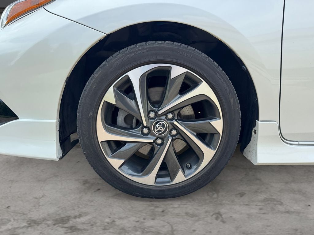 2018 Toyota Corolla iM Base FWD
