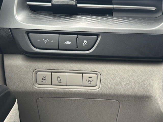 2024 Kia Carnival LX FWD