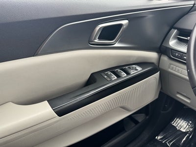 2024 Kia Carnival LX FWD