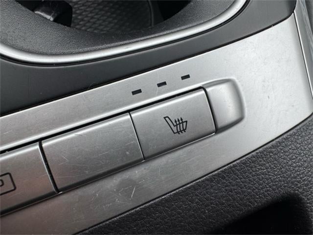 2024 Kia Carnival LX FWD