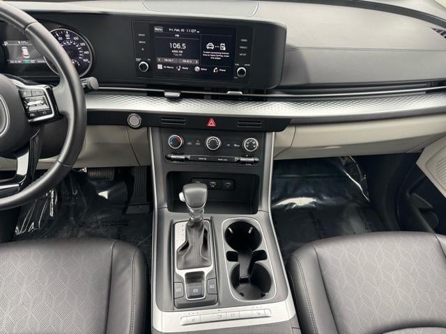 2024 Kia Carnival LX FWD