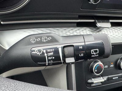 2024 Kia Carnival LX FWD