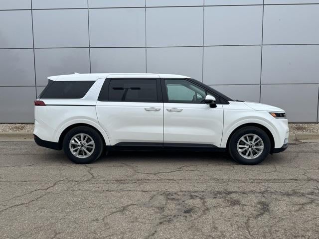 2024 Kia Carnival LX FWD